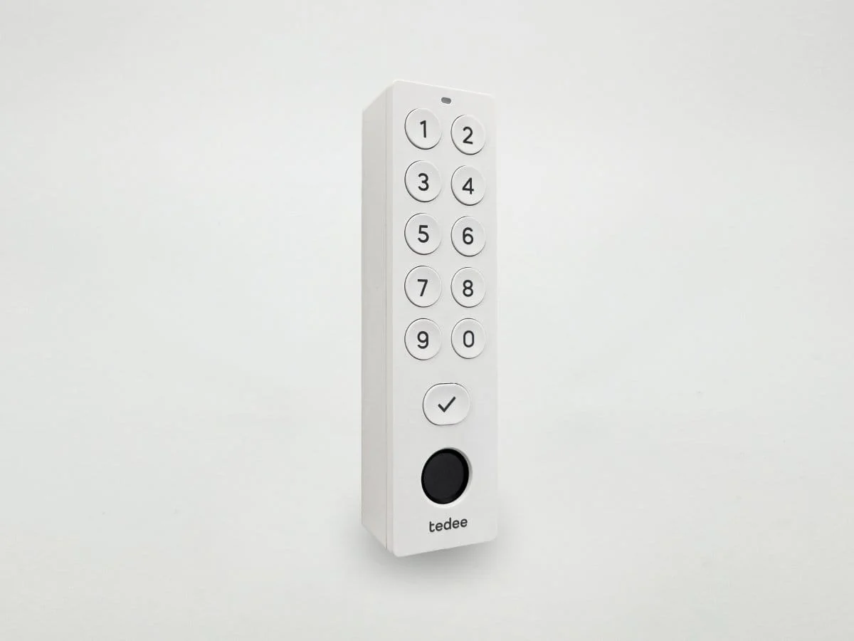 Tedee Pro Teclado Branco Biométrico - Keypad com Códigos + Impressão digital - Image 2