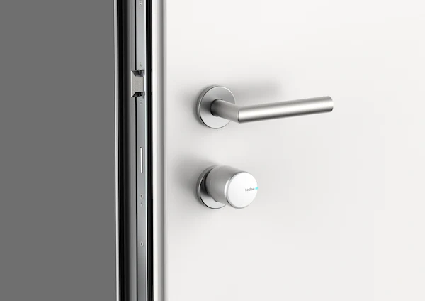 Tedee Smart Lock Pro em Branco - Fechadura Inteligente Bluetooth - Image 3